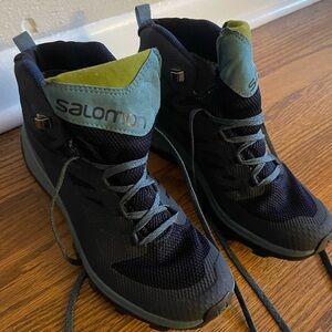 Salomon Women’s Outline Mid GTX Waterproof Hiking Boots Size 9 Blue Gore-Tex
